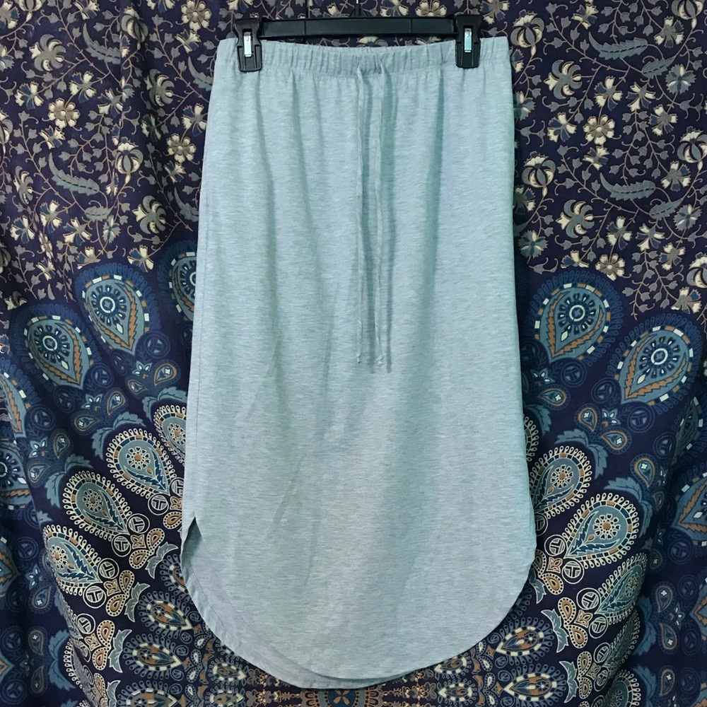 Joe B Large Gray Midi Skirt